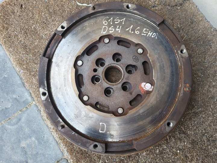 фото №1, Peugeot citroen 1.6 ehdi колесо двухмассовый