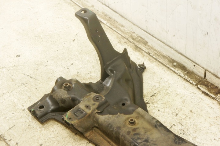 фото №7, Od028 suzuki vitara iii 1.0i передній підрамник перед