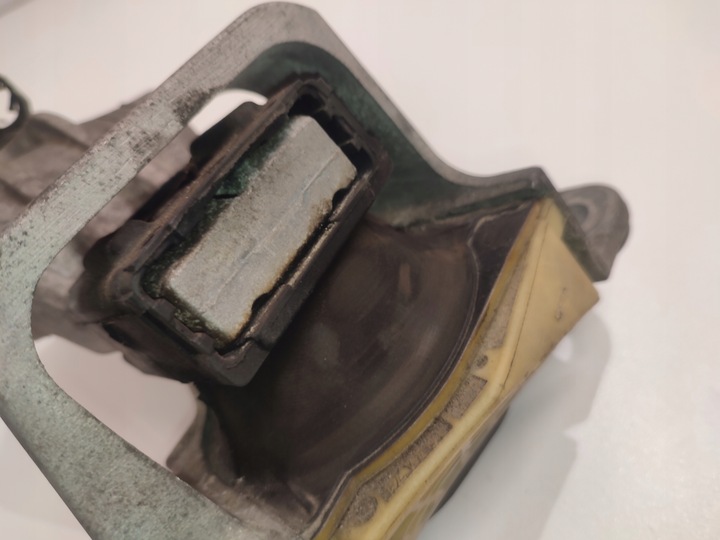 фото №5, Лапи подушка двигуна renault fluence 1.5 dci 2009-2020 кріплення