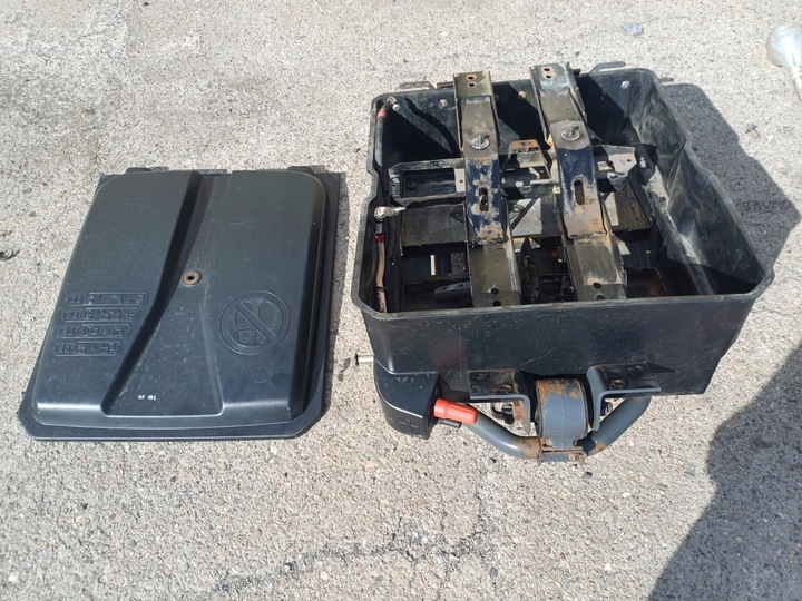 фото №6, Корпус основа коробка акумуляторів daf xf 106