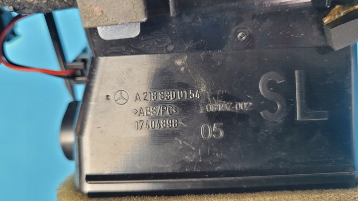 фото №12, Mercedes w218 cls 350 15r решітка повітропровід панелі консолі ліва a2188300954