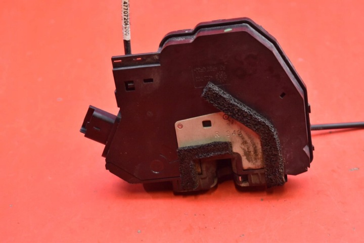 фото №7, Замок дверь правая перед передний eu 805003529r renault captur 1 i 13-17