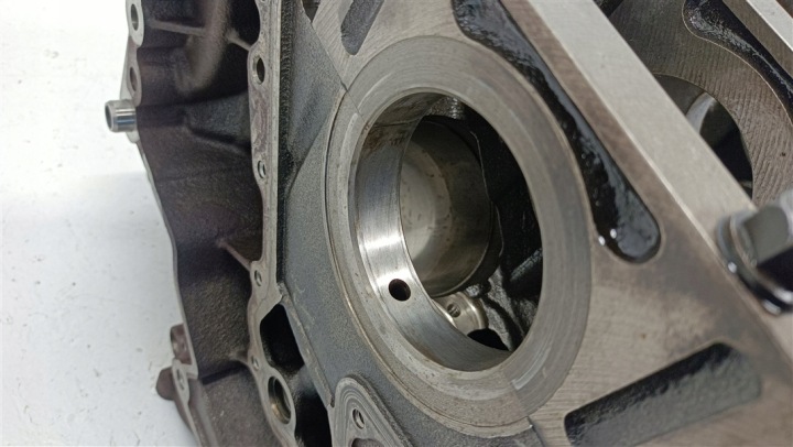 фото №15, Блок  двигуна citroen c5 x7 iii 3.0 hdi v6 9u3q-6015-cc dt20c