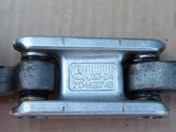 фото №8, Krzyza з'єднувач колонки кермового 2104620748 mercedes c w203 європа