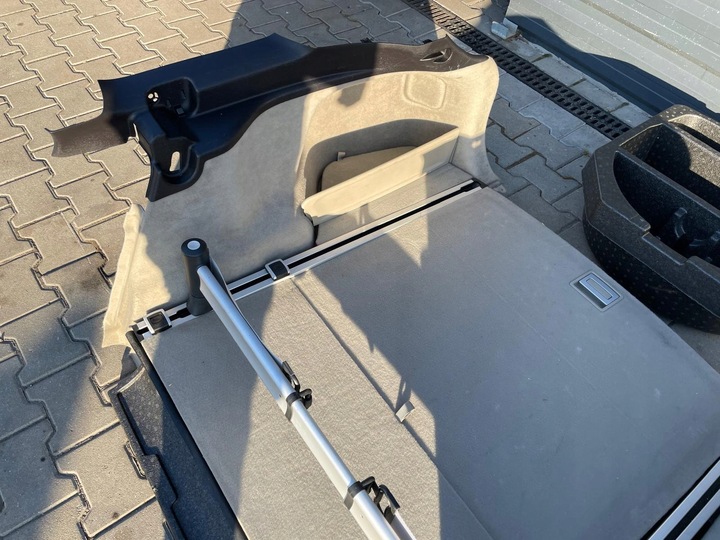 фото №13, Toyota avensis t27 рестайлінг універсал сидіння шкіра салон прокладка duńczyka ремені