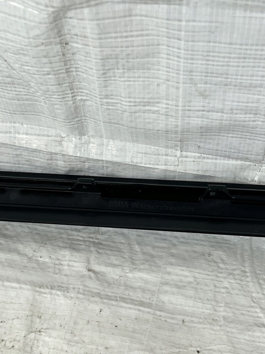фото №8, Mercedes gle 167 молдинг защита стёкла лобовой правая a1676906406