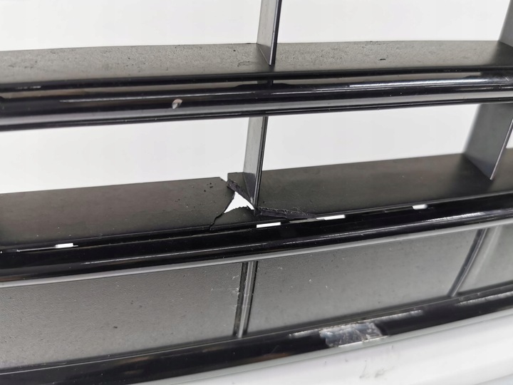 фото №8, Бампер переднее vw touareg ii 7p r-line lc9a 4xpdc омыватель 7p6807221b