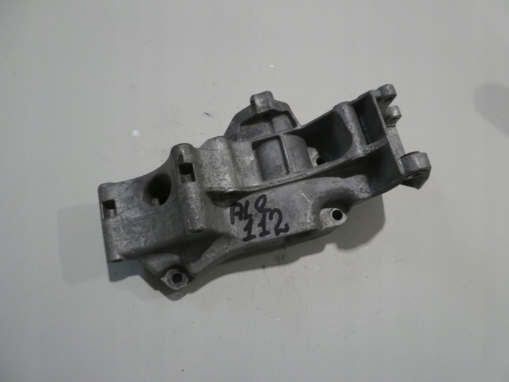 фото №1, Golf iv bora a3 8l leon 1.4 1.6 лапи генератора 032145169q