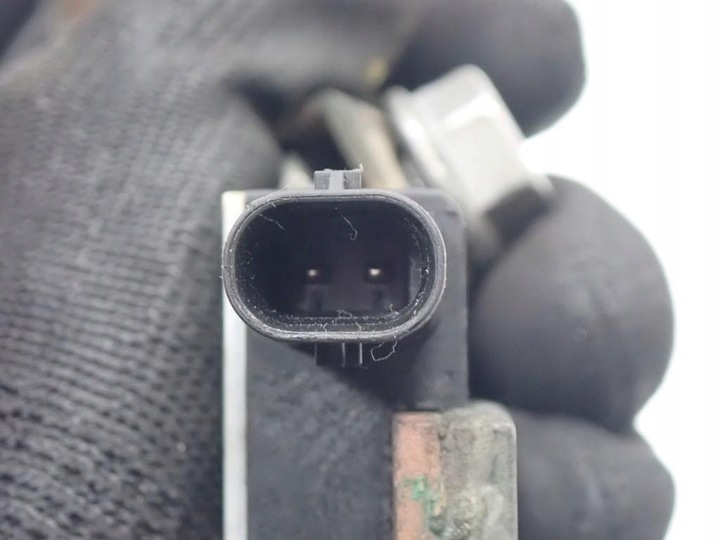 фото №9, Клема установка акумулятора 30644809 volvo v40 ii d2 1.6d 13r