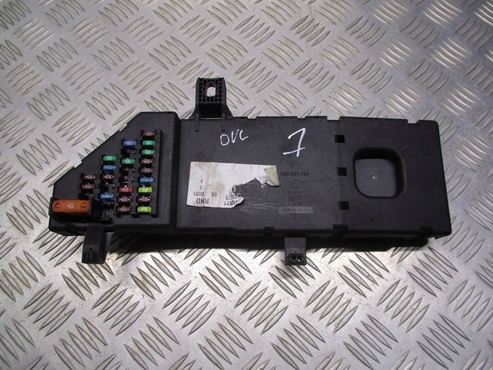 фото №1, Коробка предохранителей opel vectra c 1.9 cdti 13193590