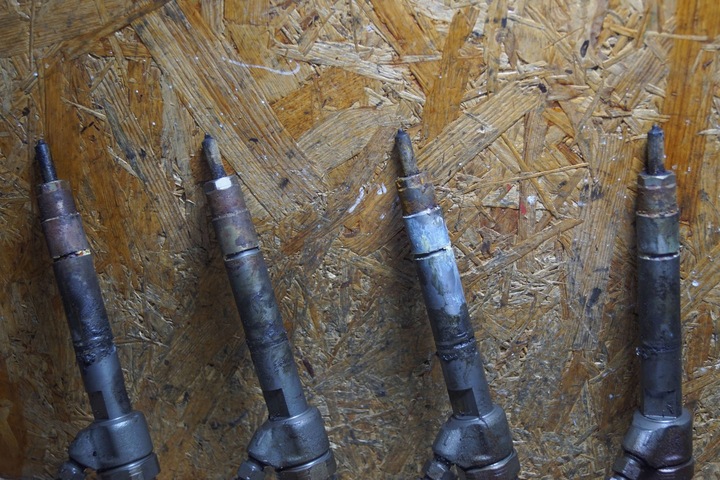 фото №15, Mercedes w169 w245 набор стружечный 2.0 cdi