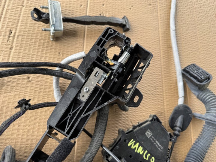 фото №10, Замок трос ручка instalacja двері праві перед renault kangoo iv 4 22-25r
