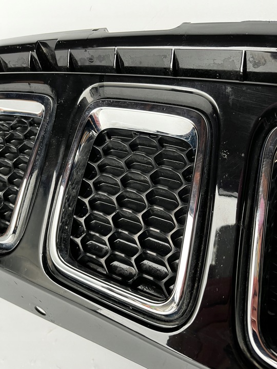 фото №14, Решётка решётка радиатора бампера перед jeep compass 5up