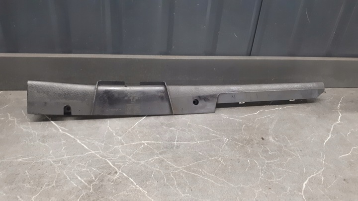 фото №1, 4a1857229j планка audi 100 s4 c4