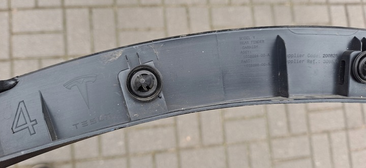 фото №5, Tesla модель y 23r накладка планка крыльев правая зад задняя 1658694-00-a