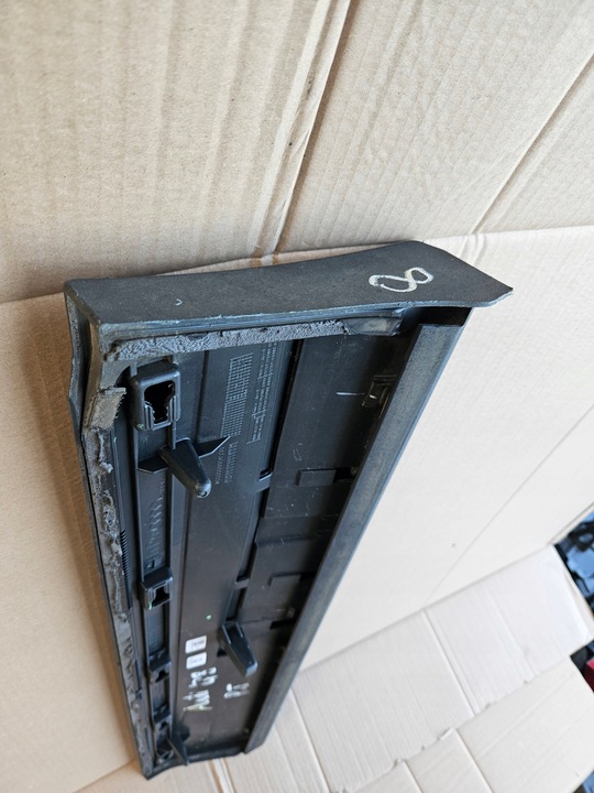 фото №12, Audi q8 4m планка накладка двері права зад 4m8853970b