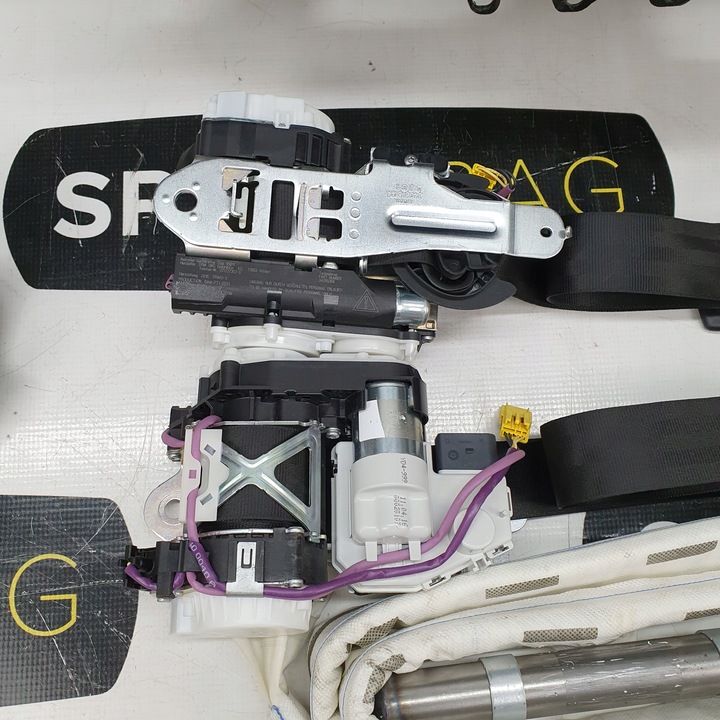 фото №9, Audi a8 d4 панель консоль подушки ремни подушка безопасности head up кожа pulpit