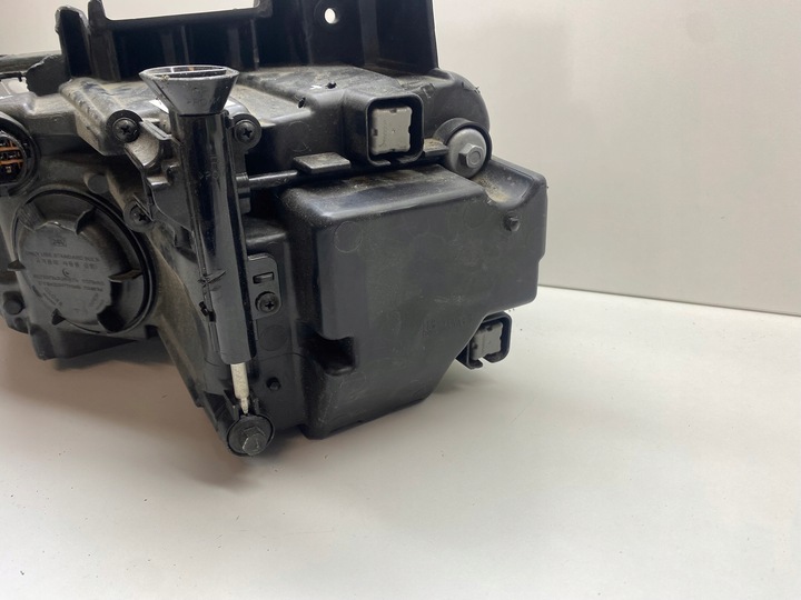 фото №9, Hyundai kona лампа правая правые перед передняя 92102j9100