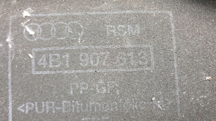 фото №8, Audi a6 c5 корпус защита компьютера 8d1907355b