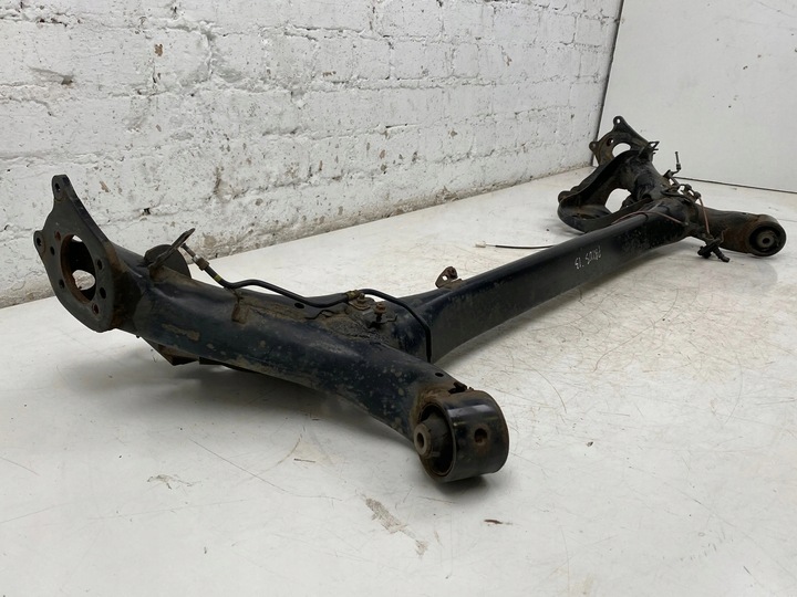 фото №9, 2013 toyota prius xw30 балка osi задней