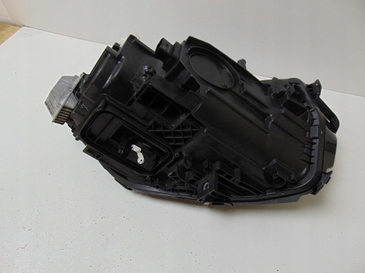 фото №15, Лампа левая перед mercedes eqa a2439060100 европа