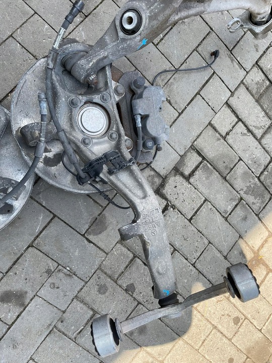 фото №6, Mercedes gle w166 поворотна опора перед ліва 3.5