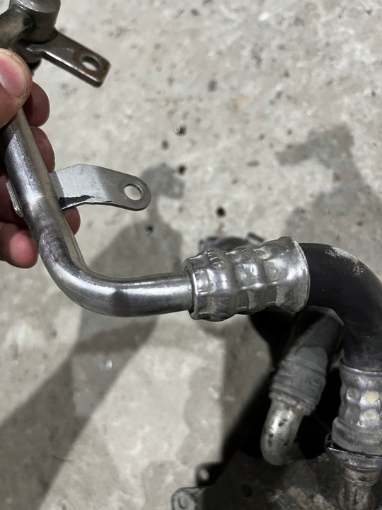 фото №11, Радиаторов шланг трубка масла a6 a7 c7 a8 d4 3.0 4.2 tfsi 4h0317021h