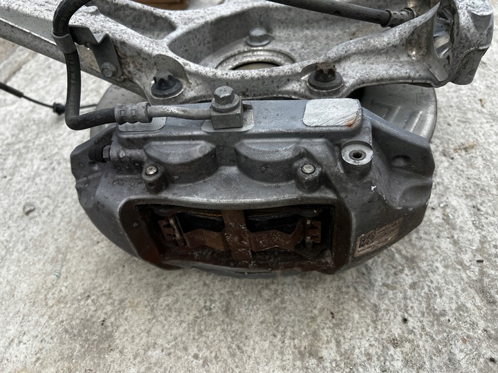 фото №7, Поворотна опора супорт диск гальмівна перед лівий tesla модель 3 дорестайлінг rwd