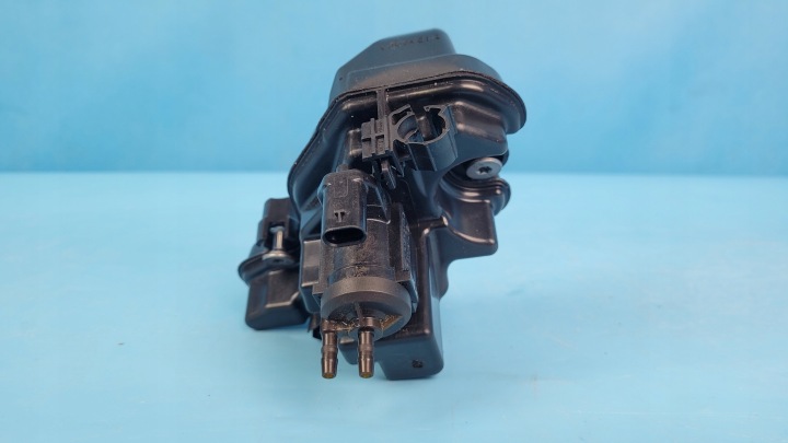 фото №11, Bmw 2' f44 218d gran купе 21r бачок тиску 8581292