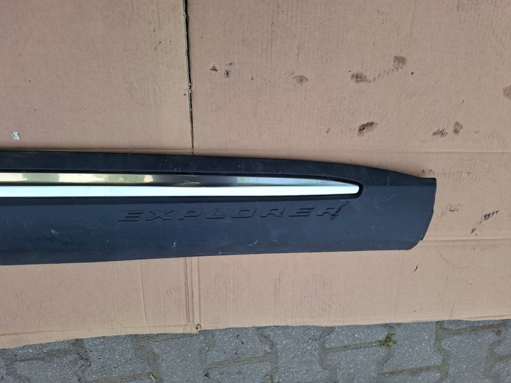 фото №4, Ford explorer 2020- планка наружная дверь правая перед lb5b-s20848-bdw