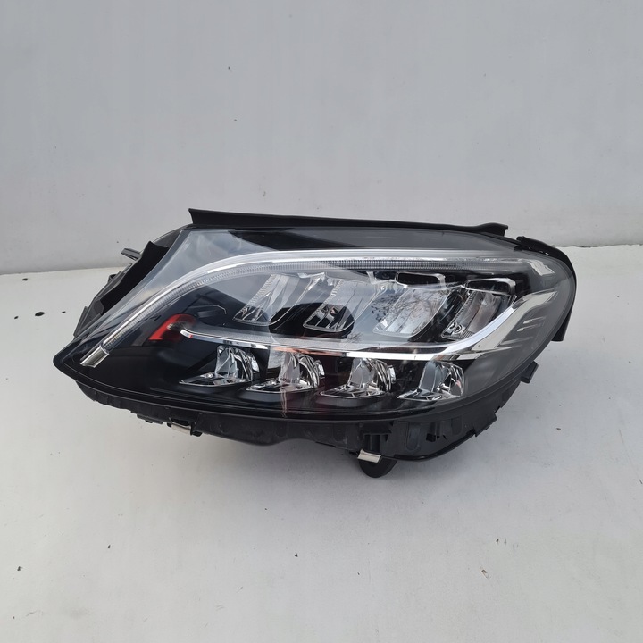 фото №1, Лампа левая перед mercedes w205 рестайлинг c класс performence a2059065906