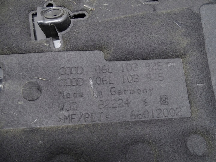 фото №13, Защита корпус крышка двигателя audi a4 b9 2.0 tfsi 06l103925