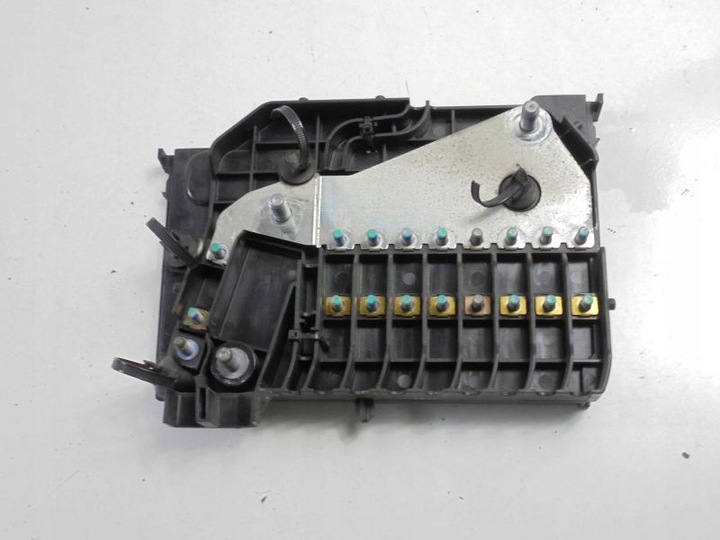 фото №10, Ford focus mk3 коробка запобіжників av6t14a067bc