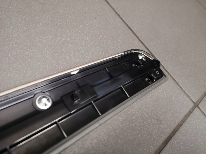 фото №14, Планка dekor обшивка левый зад a8 d3 длинный 4e4867419p