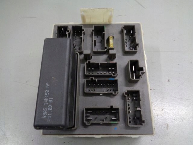 фото №4, Ford focus mk1 02 1.8 tdci коробка предохранителей