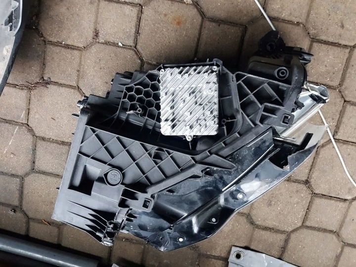 фото №4, Audi q3 83a лампа ліва комплектна 83a941011b odzysk