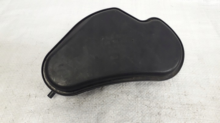 фото №1, Бачок вакуум 8d0131541b passat b5 fl