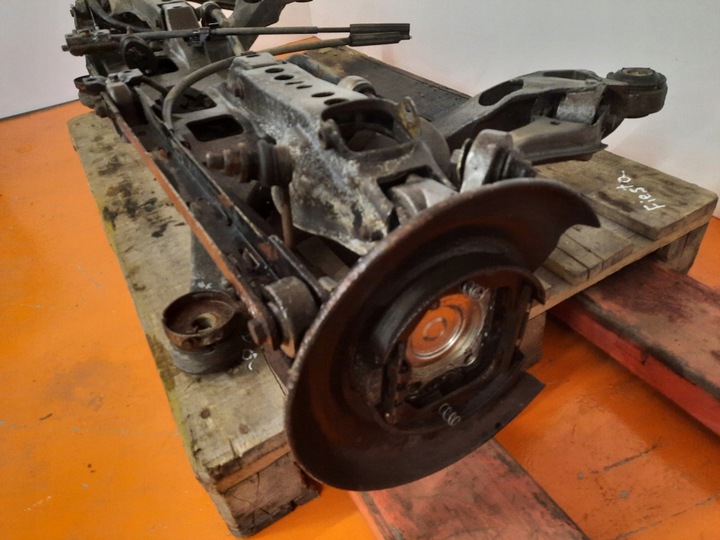 фото №13, Volvo s80 2.5d 98-06 sedan балка подвешивание зад задняя 09200417