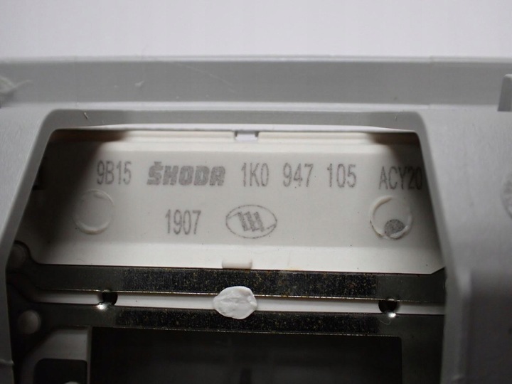 фото №6, Лампа интерьера кабины бардачок 5e0867489 5e0868837a skoda octavia iii 5e 19r