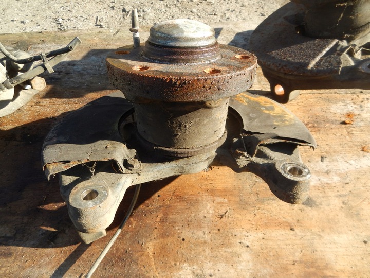 фото №11, Поворотный кулак левая iveco daily 35s 11-