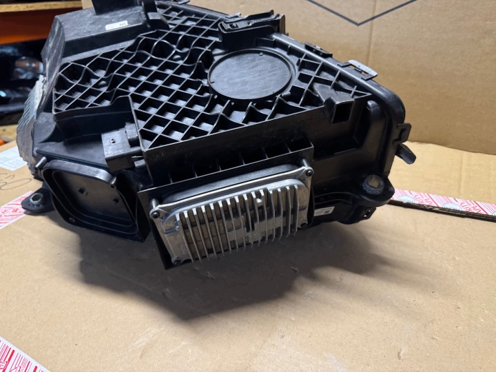 фото №15, Mercedes glc 253 x253 led high performance правая комплектная a 2539065201