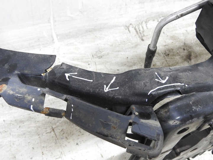 фото №10, Hyundai i30 i hb 07-12 pas переднее усилитель 64101-2r000