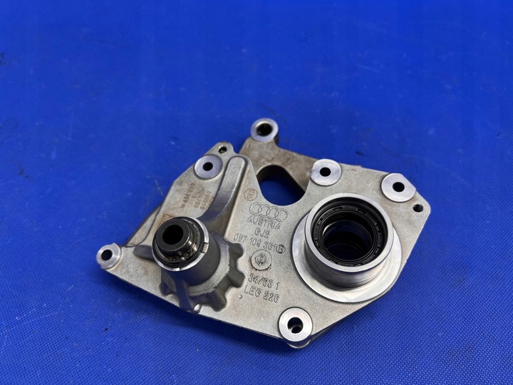 фото №1, Audi a8 d4 4.2 tdi привод насоса масла 057109361g