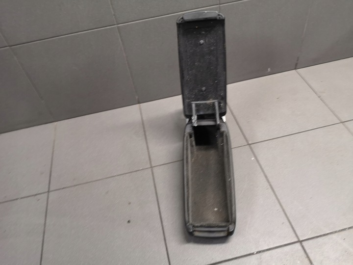 фото №11, Підлокітник чорний шкіра середній audi a6 c5