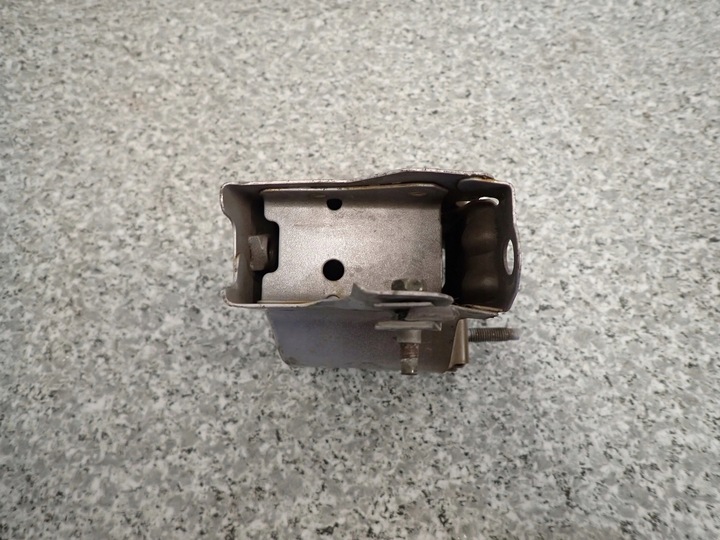 фото №6, Nissan micra k11 кронштейн переднє праві зона зминання