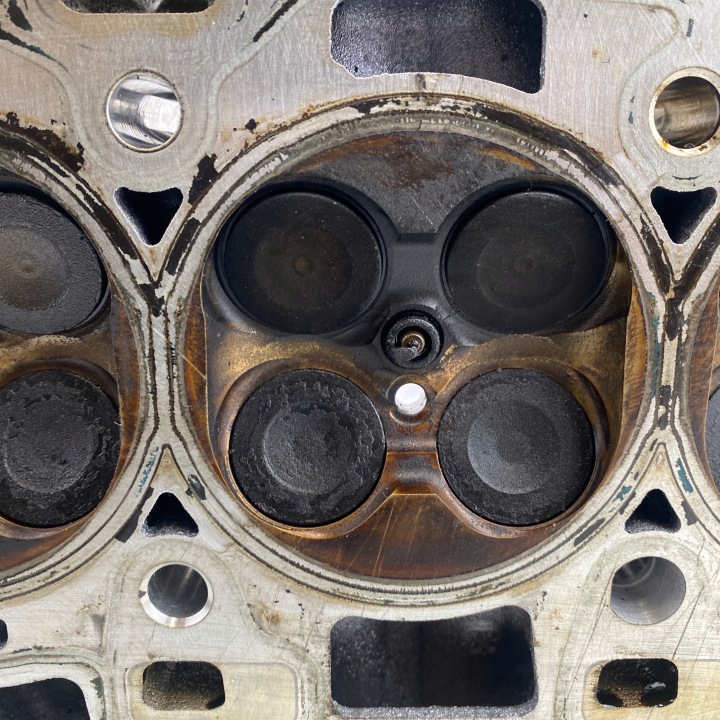 фото №8, Головка двигателя bmw 2.0 3 5 6 7 x3 x4 x5 x6 g01 g02 g05 g06 g20 g21 g30 g31