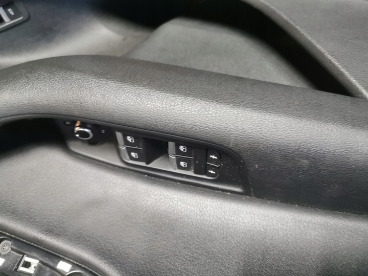 фото №6, Q7 4m ii боковина двері праві лівий перед переднє 4m8867118b 4m8867117b