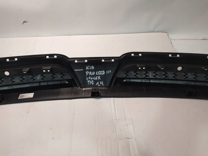 фото №13, Накладка спойлер зад kia pro ceed iii 86612j7700