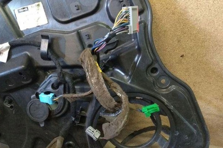 фото №9, Подъемник стекла задних левых дверь volvo v60 30784312 2.0l дизель 120kw