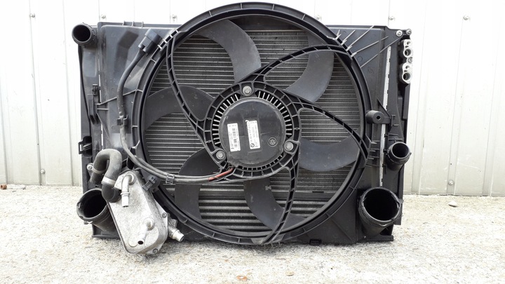 фото №12, Bmw 3 e90 e91 2,0d радиатор вентилятор охладитель kom